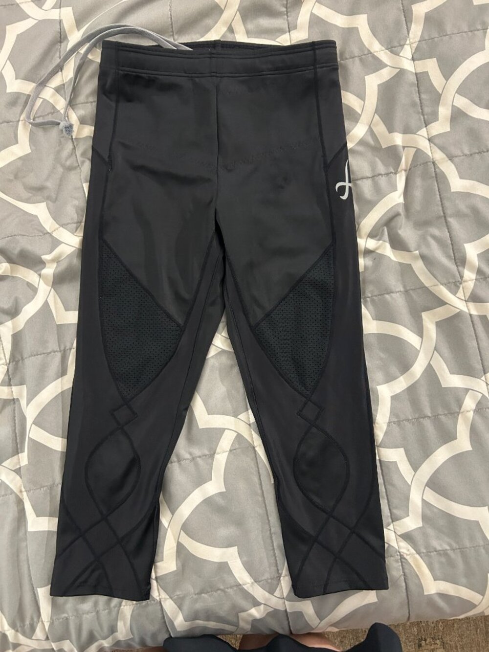 CW-X Stabilyx Ventilator Compression Capri Leggings Women’s M Black